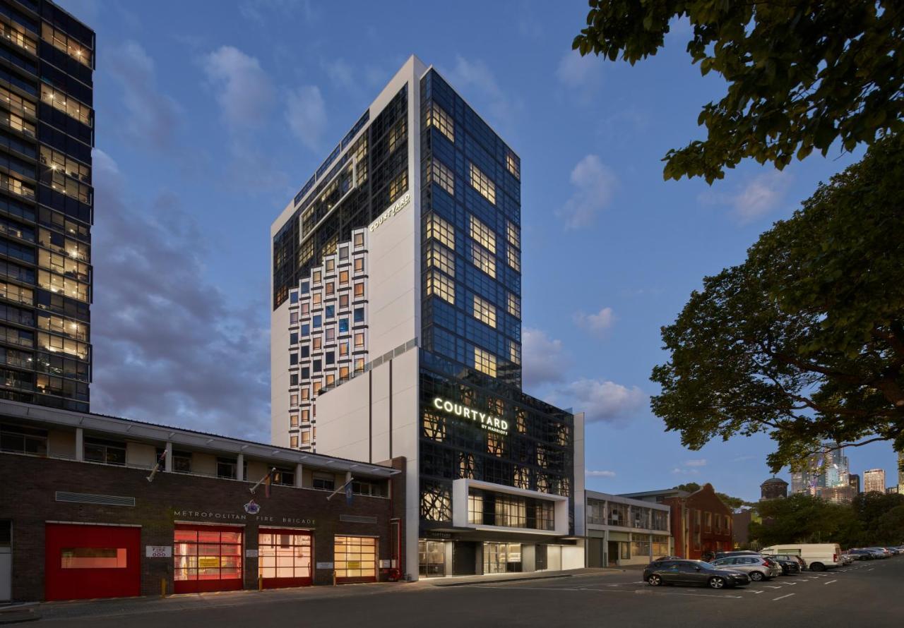 Hotel Courtyard By Marriott Melbourne Flagstaff Gardens Exterior foto