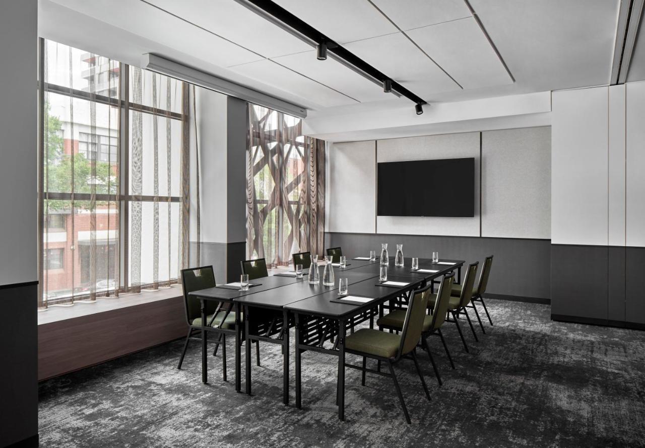 Hotel Courtyard By Marriott Melbourne Flagstaff Gardens Exterior foto