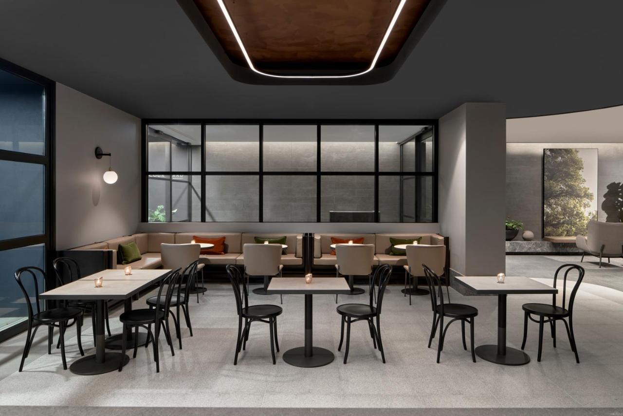 Hotel Courtyard By Marriott Melbourne Flagstaff Gardens Exterior foto