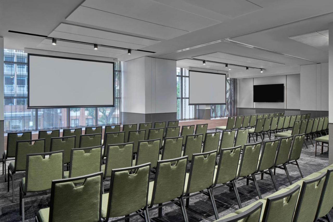 Hotel Courtyard By Marriott Melbourne Flagstaff Gardens Exterior foto